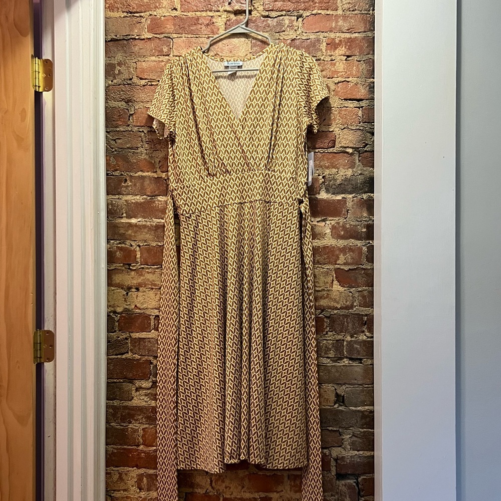 NWT Karina Gold and Brown Patterned Midi Wrap Dress